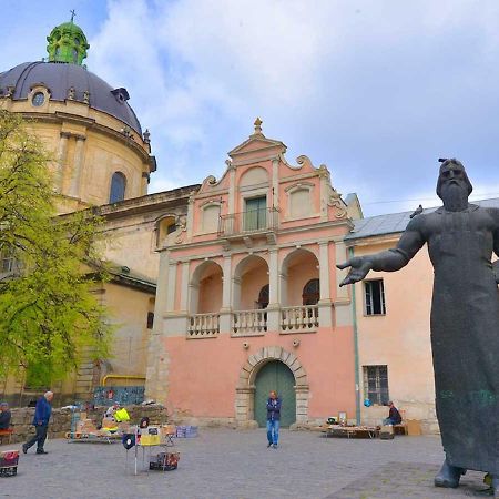 Smart Apartments Lviv Eksteriør billede