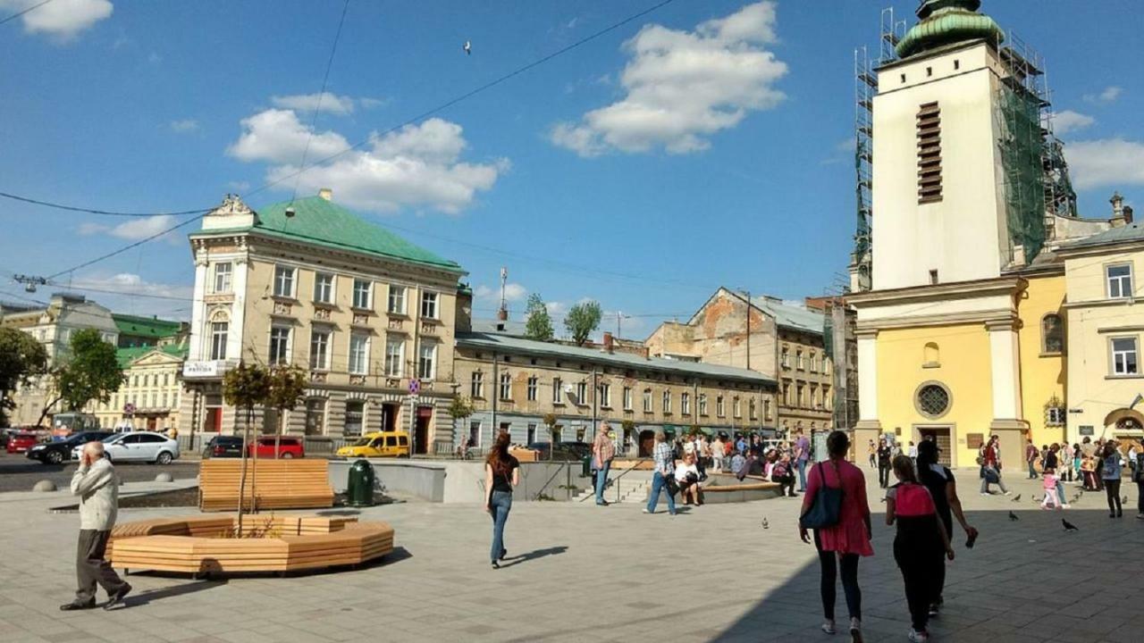 Smart Apartments Lviv Eksteriør billede